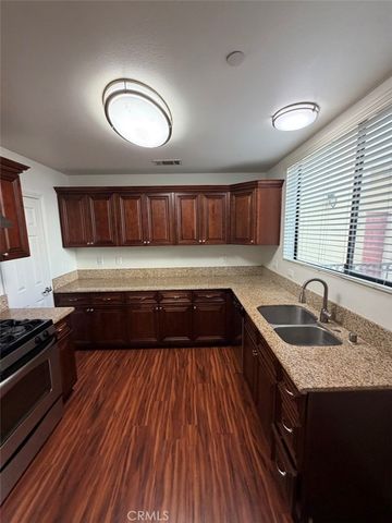 920 Central 111, Riverside, CA 92507