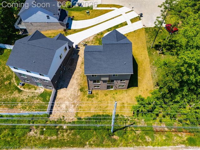 8760 Oak Ridge Trail, Westland, MI 48185
