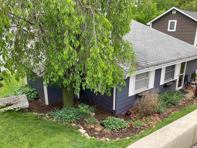 375 Lane 221B Hamilton Lake, Hamilton, IN 46742