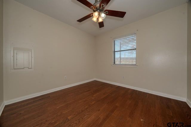 1108 Brad Cir, Lindale, TX 75771