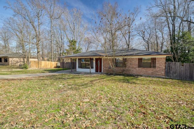 1108 Brad Cir, Lindale, TX 75771