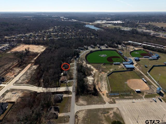 1108 Brad Cir, Lindale, TX 75771