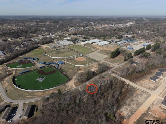 1108 Brad Cir, Lindale, TX 75771