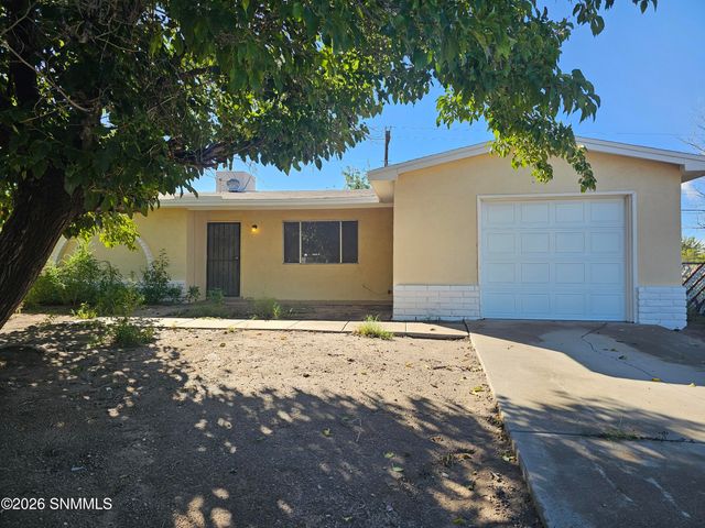 1974 Mahogany Drive, Las Cruces, NM 88001