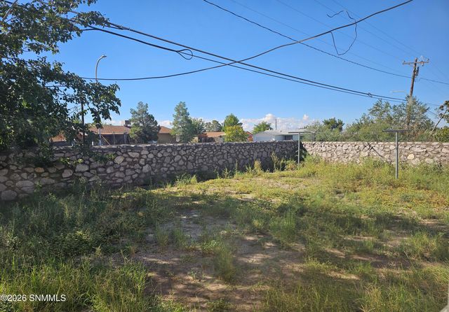 1974 Mahogany Drive, Las Cruces, NM 88001