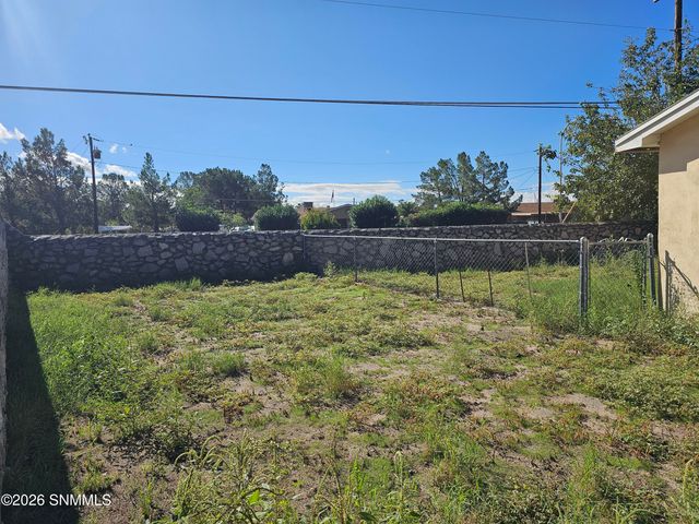 1974 Mahogany Drive, Las Cruces, NM 88001