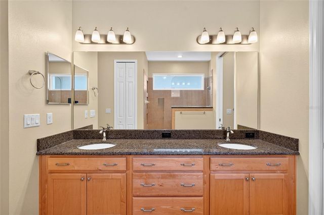 8301 BRIDGEPORT BAY CIRCLE, Mount Dora, FL 32757