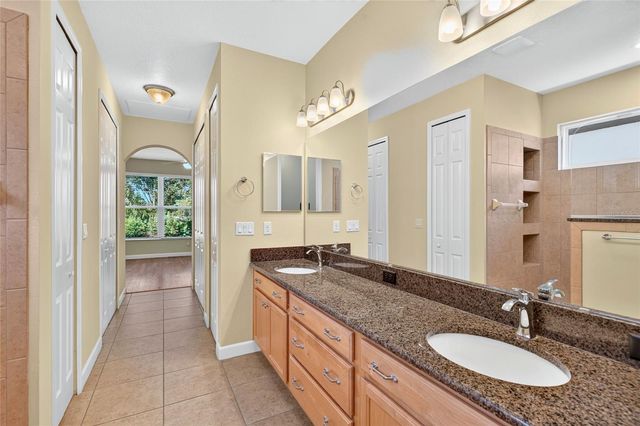 8301 BRIDGEPORT BAY CIRCLE, Mount Dora, FL 32757