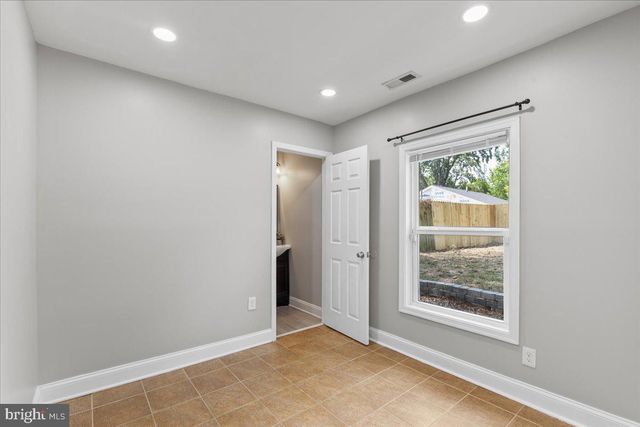 5031 EMO ST, Capitol Heights, MD 20743