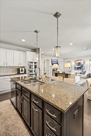 1997 General Warfield Way, Lexington, KY 40505