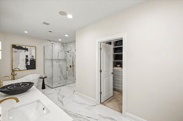 1997 General Warfield Way, Lexington, KY 40505