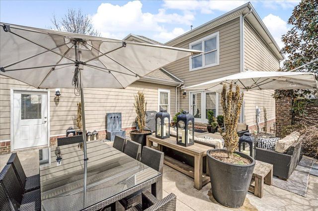 1997 General Warfield Way, Lexington, KY 40505