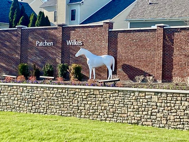 1997 General Warfield Way, Lexington, KY 40505