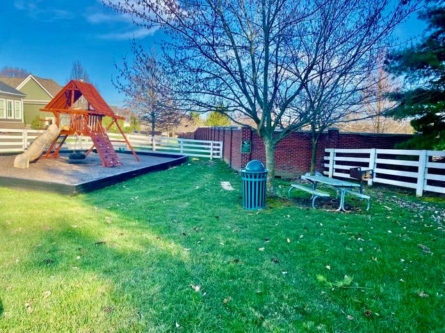 1997 General Warfield Way, Lexington, KY 40505