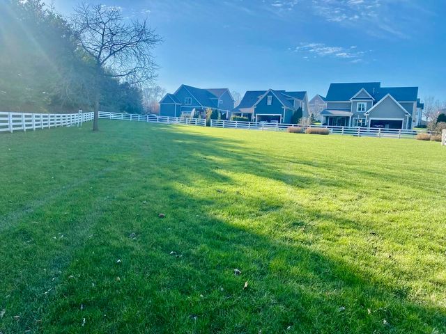 1997 General Warfield Way, Lexington, KY 40505