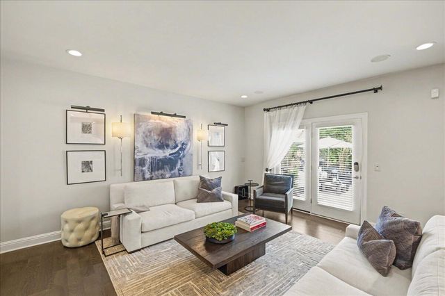 1997 General Warfield Way, Lexington, KY 40505