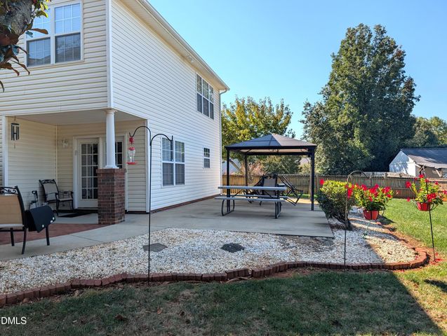 1112 Sandstone Court, Mebane, NC 27302
