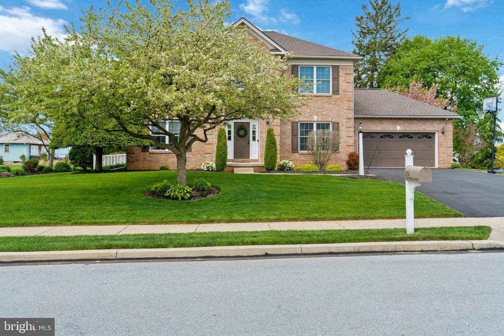 174 CHESTERFIELD DR, Palmyra, PA 17078