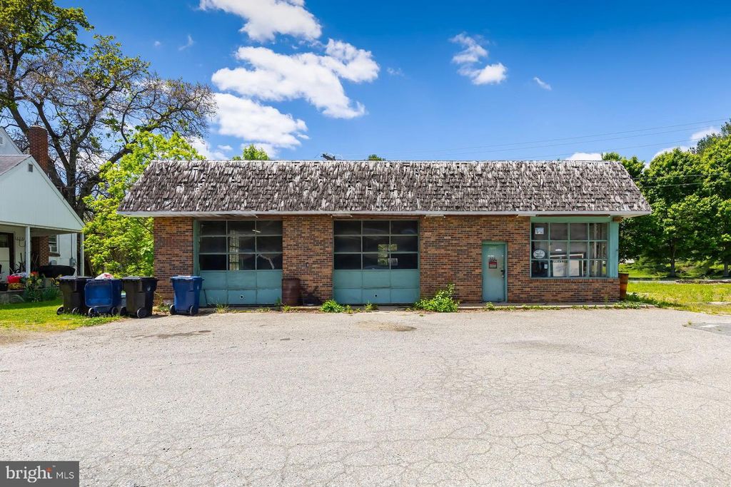 102 BRIDGETON PIKE, Mullica Hill, NJ 08062 — exterior