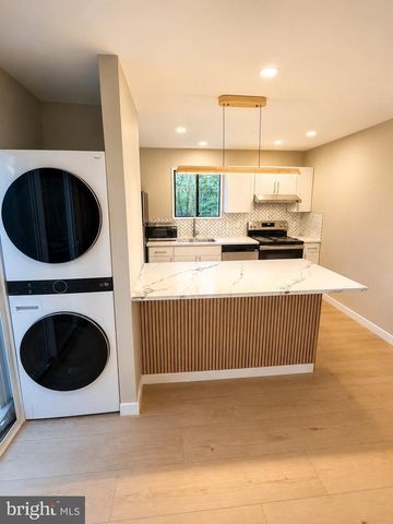 8934 DEERFIELD RD, Tobyhanna, PA 18466
