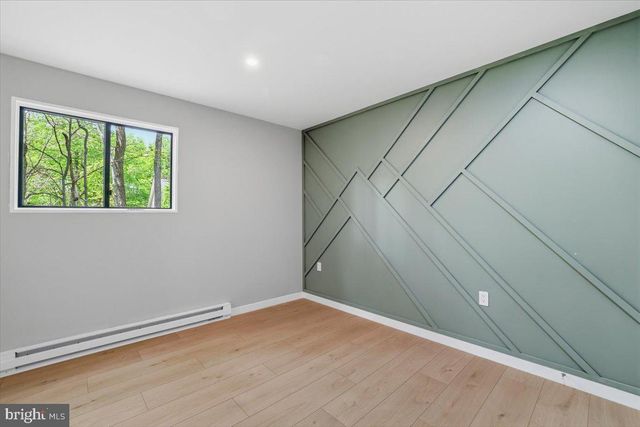 8934 DEERFIELD RD, Tobyhanna, PA 18466
