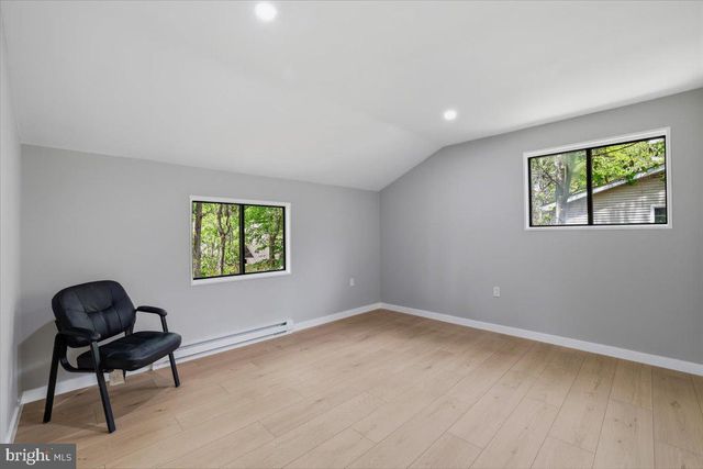 8934 DEERFIELD RD, Tobyhanna, PA 18466