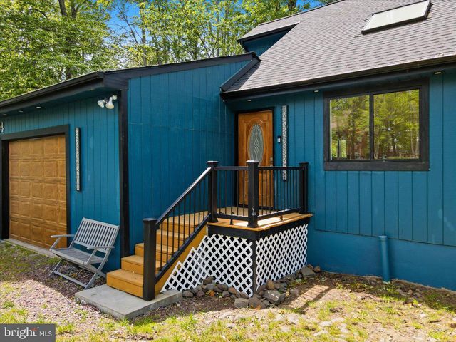 8934 DEERFIELD RD, Tobyhanna, PA 18466