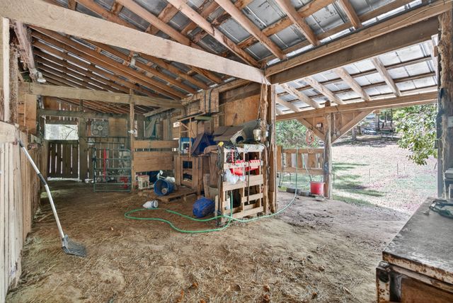 3300 Smith Pl, Clarksville, TN 37040