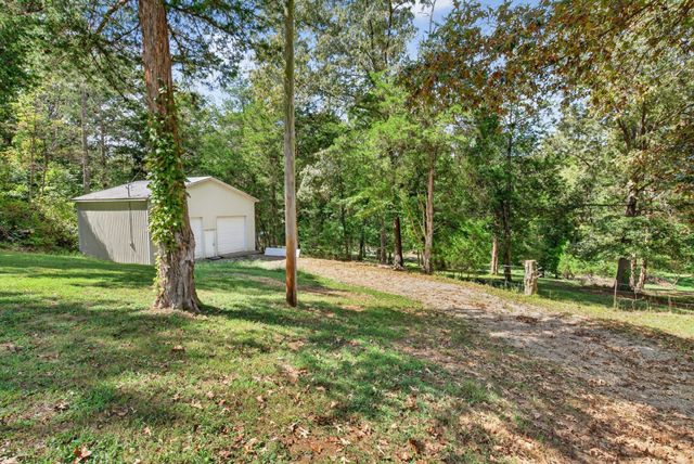 3300 Smith Pl, Clarksville, TN 37040