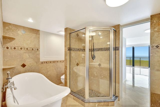 400 Beach Road 103, Tequesta, FL 33469