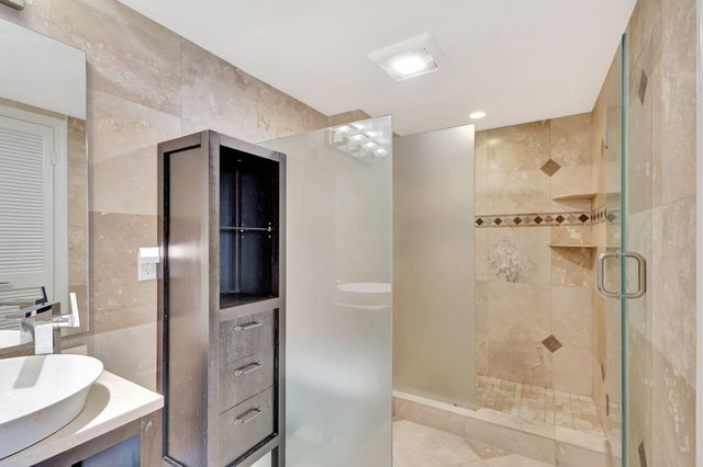 400 Beach Road 103, Tequesta, FL 33469