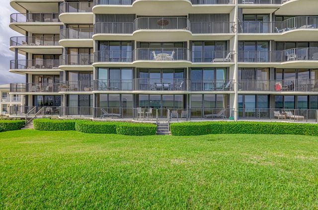 400 Beach Road 103, Tequesta, FL 33469