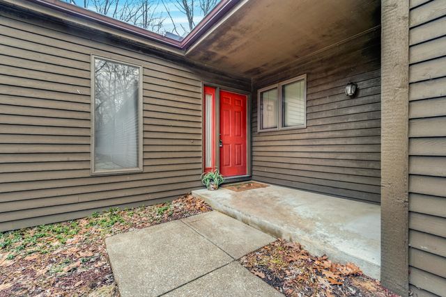 2429 Highpointe Drive, Kalamazoo City, MI 49008