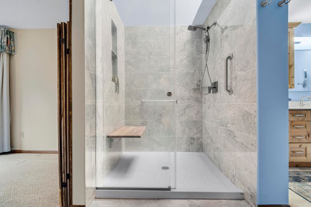 2429 Highpointe Drive, Kalamazoo City, MI 49008