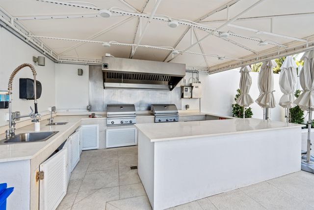 1400 S Ocean Boulevard N-103, Boca Raton, FL 33432