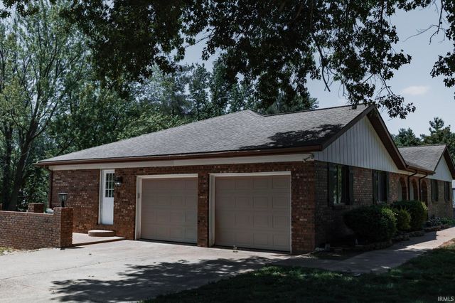 6511 Blue Spruce Drive, Newburgh, IN 47630
