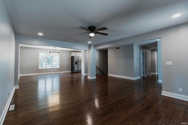 6511 Blue Spruce Drive, Newburgh, IN 47630