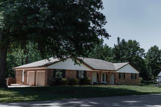 6511 Blue Spruce Drive, Newburgh, IN 47630