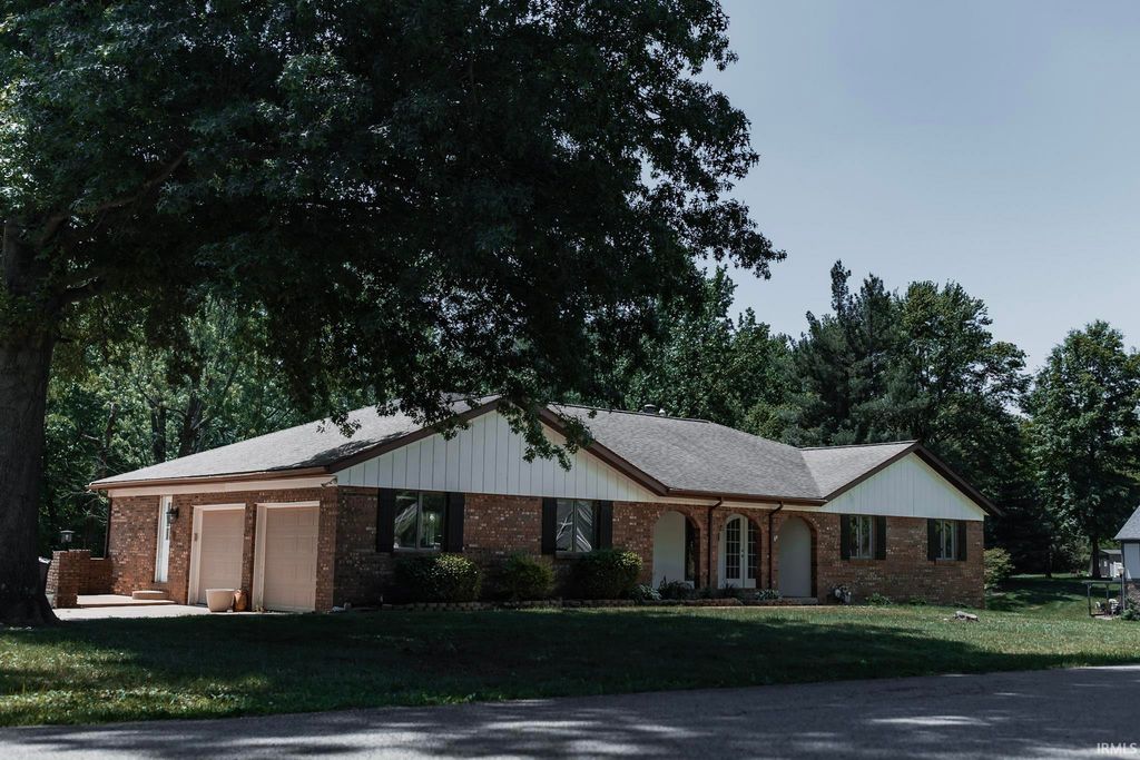 6511 Blue Spruce Drive, Newburgh, IN 47630