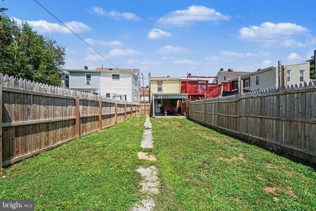 126 CANAL ST, Lebanon, PA 17046