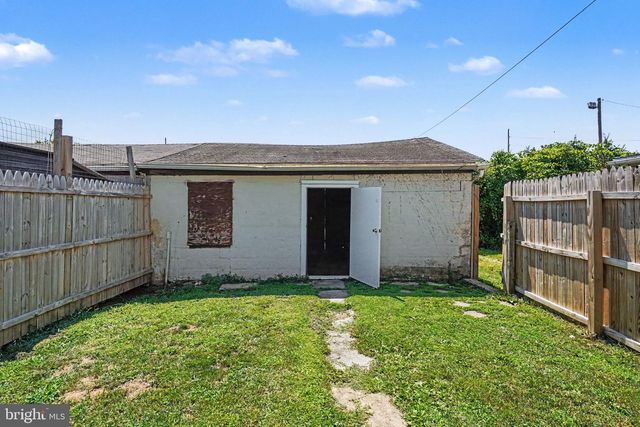 126 CANAL ST, Lebanon, PA 17046