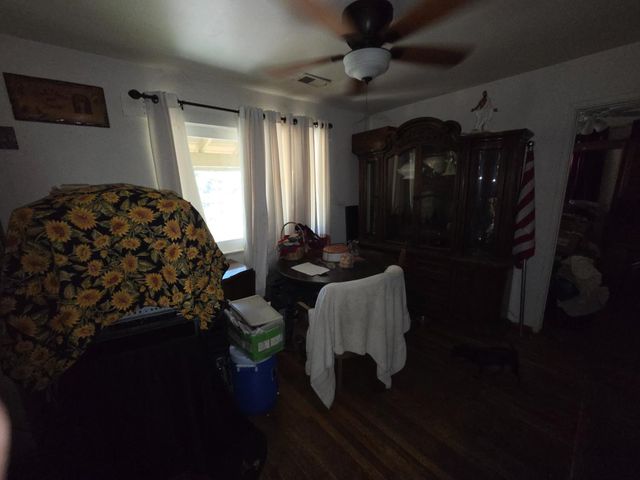 977 Alamos Ave, Sacramento, CA 95815