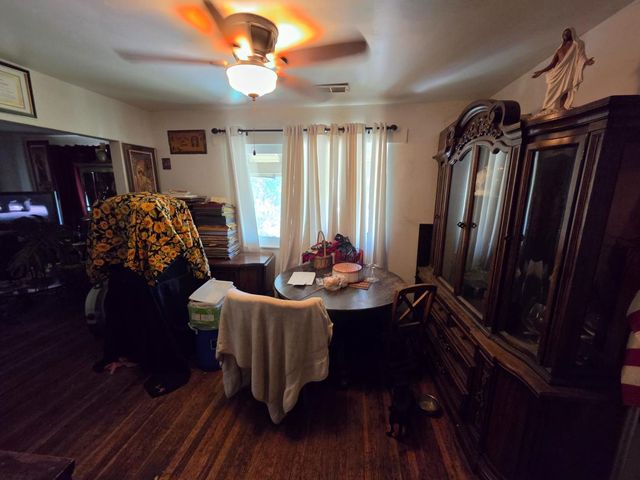 977 Alamos Ave, Sacramento, CA 95815
