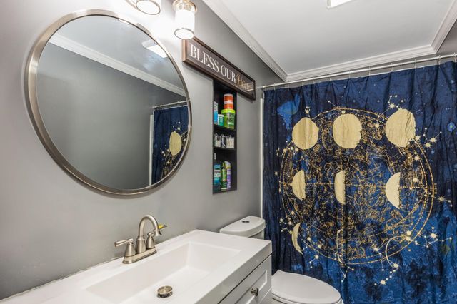 10 Howe Street, Rochester, NH 03867