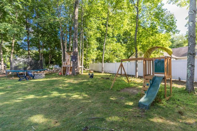 10 Howe Street, Rochester, NH 03867