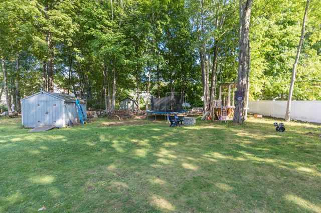 10 Howe Street, Rochester, NH 03867
