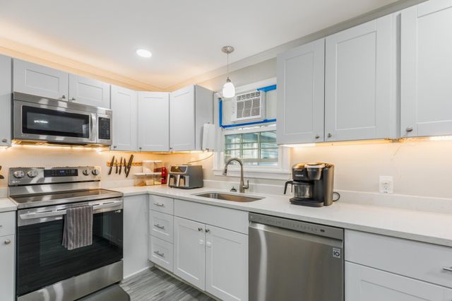 10 Howe Street, Rochester, NH 03867