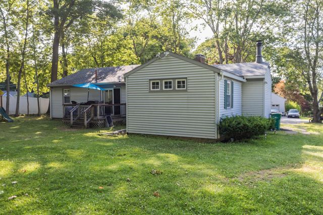 10 Howe Street, Rochester, NH 03867