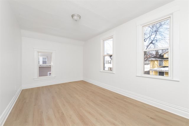 1006 Hays Park Avenue, Kalamazoo, MI 49001