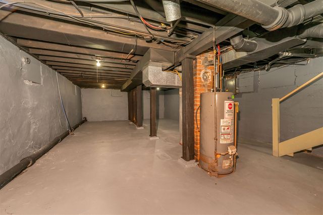 1006 Hays Park Avenue, Kalamazoo, MI 49001